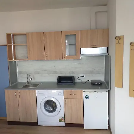 Primorsko Apartments * プリモルスコ