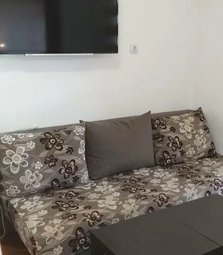 Primorsko Apartments *