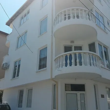 Primorsko Apartments Apartman Primorszko