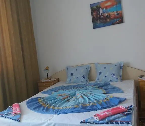 Primorsko Apartments 公寓 *