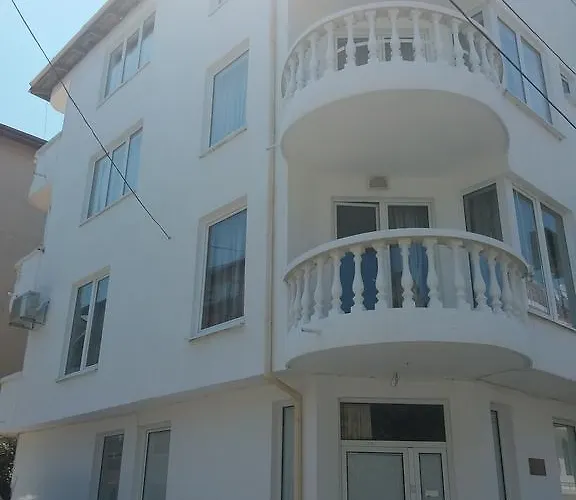 Primorsko Apartments 公寓 普里莫尔斯科